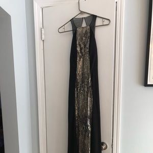 Cache formal dress